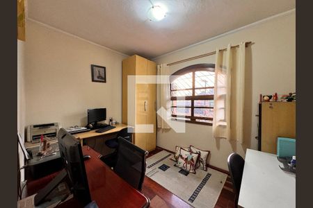 Casa à venda com 150m², 3 quartos e 2 vagas Casa à venda com 150m², 3 quartos e 2 vagasQuarto 2