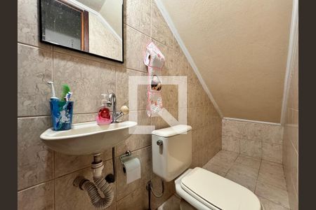 Casa à venda com 150m², 3 quartos e 2 vagas Casa à venda com 150m², 3 quartos e 2 vagasLavabo