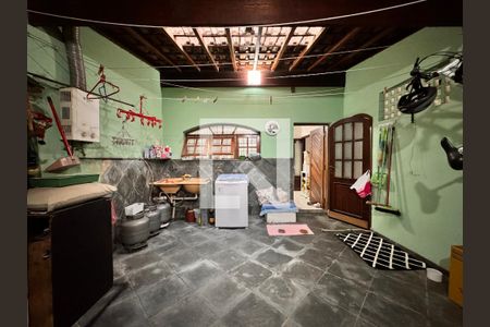 Casa à venda com 150m², 3 quartos e 2 vagas Casa à venda com 150m², 3 quartos e 2 vagasLavanderia