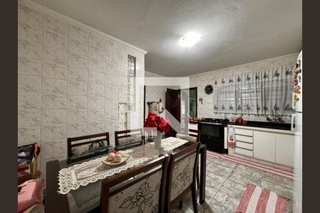 Casa à venda com 150m², 3 quartos e 2 vagas Casa à venda com 150m², 3 quartos e 2 vagasCozinha