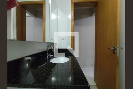 Apartamento à venda com 110m², 3 quartos e 1 vaga Apartamento à venda com 110m², 3 quartos e 1 vagaBanheiro