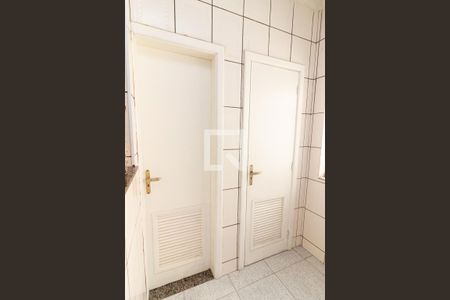 Apartamento à venda com 93m², 3 quartos e 1 vaga Apartamento à venda com 93m², 3 quartos e 1 vagaQuarto e banheiro de serviço