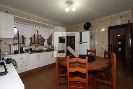 Casa à venda com 427m², 5 quartos e 4 vagasCozinha