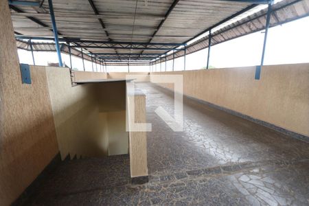 Casa à venda com 427m², 5 quartos e 4 vagasSalão Cobertura