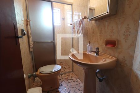 Casa à venda com 427m², 5 quartos e 4 vagasBanheiro Social Casa 2