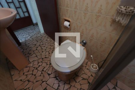 Casa à venda com 427m², 5 quartos e 4 vagasBanheiro Social Casa 2