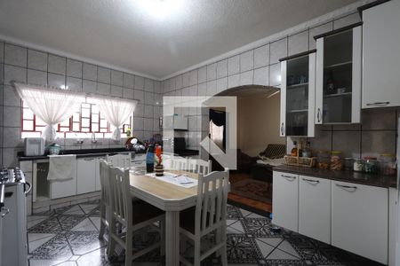 Casa à venda com 427m², 5 quartos e 4 vagasCozinha Casa 2