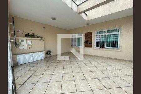Casa à venda com 132m², 3 quartos e 2 vagas Casa à venda com 132m², 3 quartos e 2 vagasFoto 24