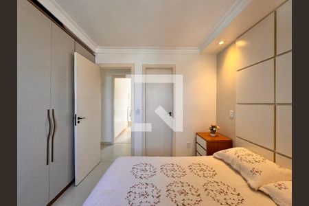Apartamento à venda com 75m², 3 quartos e 2 vagas Apartamento à venda com 75m², 3 quartos e 2 vagasSuite