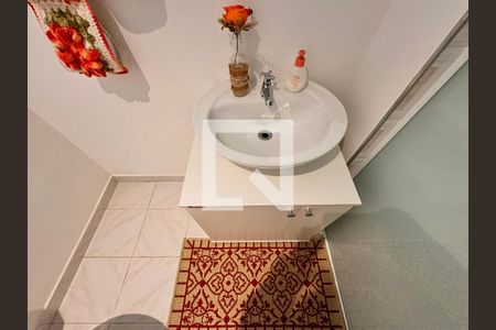 Apartamento à venda com 75m², 3 quartos e 2 vagas Apartamento à venda com 75m², 3 quartos e 2 vagasBanheiro