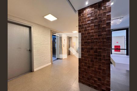 Apartamento à venda com 75m², 3 quartos e 2 vagas Apartamento à venda com 75m², 3 quartos e 2 vagasHall social