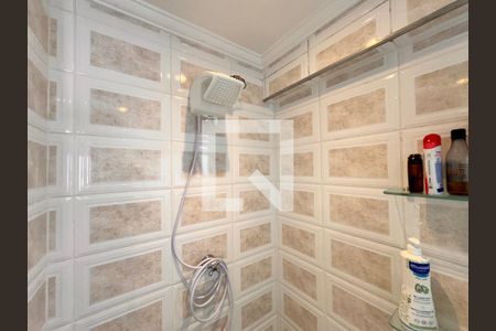 Apartamento à venda com 75m², 3 quartos e 2 vagas Apartamento à venda com 75m², 3 quartos e 2 vagasBanheiro da suite