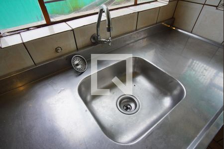 Casa para alugar com 267m², 5 quartos e 6 vagasCozinha - Torneira