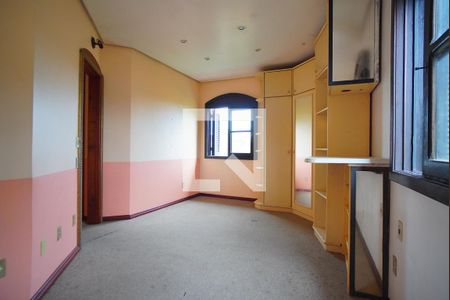 Casa para alugar com 267m², 5 quartos e 6 vagasSuíte