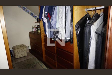 Casa de condomínio para alugar com 460m², 4 quartos e 2 vagasCloset - Suite