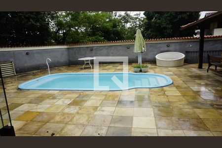 Casa de condomínio para alugar com 460m², 4 quartos e 2 vagasPiscina