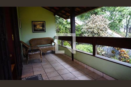 Casa de condomínio para alugar com 460m², 4 quartos e 2 vagasVaranda - Sala