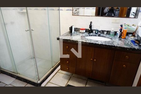 Casa de condomínio para alugar com 460m², 4 quartos e 2 vagasBanheiro Suite 5