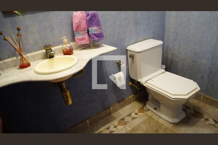 Casa de condomínio para alugar com 460m², 4 quartos e 2 vagasLavabo