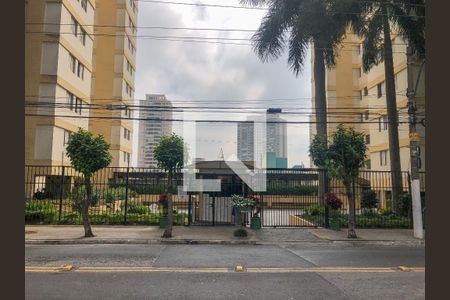 Apartamento à venda com 72m², 2 quartos e 1 vagaFachada e portaria