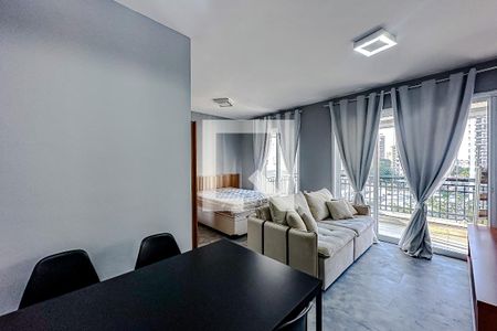Sala de apartamento para alugar com 1 quarto, 40m² em Vila Regente Feijó, São Paulo
