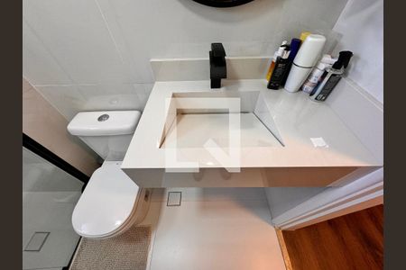 Apartamento à venda com 89m², 3 quartos e 2 vagas Apartamento à venda com 89m², 3 quartos e 2 vagasBanheiro da Suíte