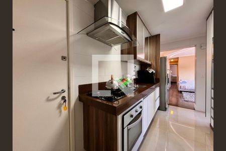 Apartamento à venda com 89m², 3 quartos e 2 vagas Apartamento à venda com 89m², 3 quartos e 2 vagasCozinha