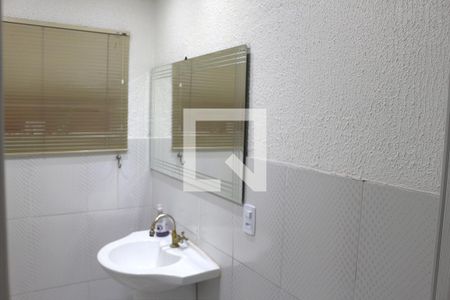 Casa à venda com 270m², 4 quartos e 3 vagasBanheiro 1