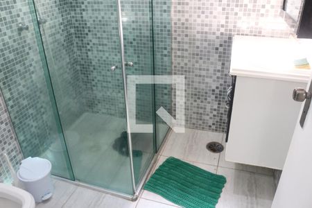 Casa à venda com 270m², 4 quartos e 3 vagasBanheiro 2