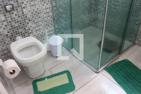 Casa à venda com 270m², 4 quartos e 3 vagasBanheiro 2