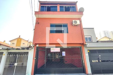 Casa à venda com 270m², 4 quartos e 3 vagasFachada