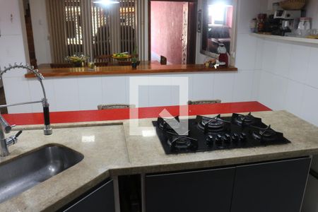 Casa à venda com 270m², 4 quartos e 3 vagasCozinha