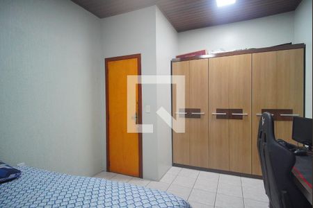 Casa à venda com 630m², 3 quartos e 2 vagas Casa à venda com 630m², 3 quartos e 2 vagasQuarto 2
