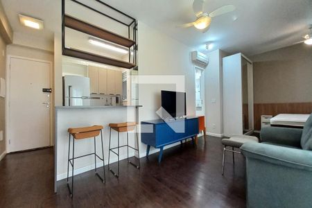 Sala de kitnet/studio para alugar com 1 quarto, 47m² em Cambuí, Campinas