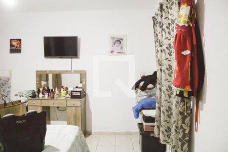 Casa à venda com 300m², 4 quartos e 3 vagas Casa à venda com 300m², 4 quartos e 3 vagasQuarto 4