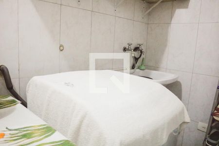 Casa à venda com 300m², 4 quartos e 3 vagas Casa à venda com 300m², 4 quartos e 3 vagasÁrea de Serviço 1
