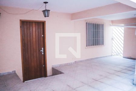 Casa à venda com 300m², 4 quartos e 3 vagas Casa à venda com 300m², 4 quartos e 3 vagasQuintal