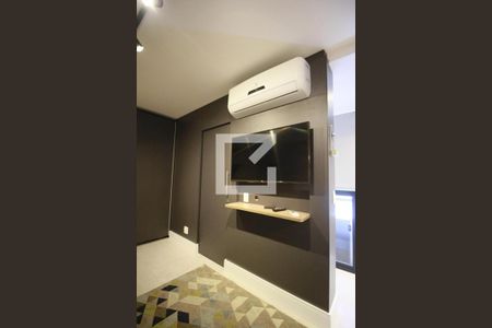 Sala-Quarto de apartamento para alugar com 1 quarto, 30m² em Vila Olímpia, São Paulo