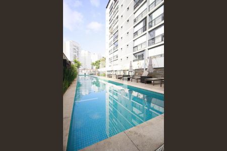 Apartamento para alugar com 30m², 1 quarto e 1 vagaPiscina