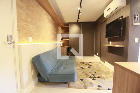 Sala-Quarto de apartamento para alugar com 1 quarto, 30m² em Vila Olímpia, São Paulo