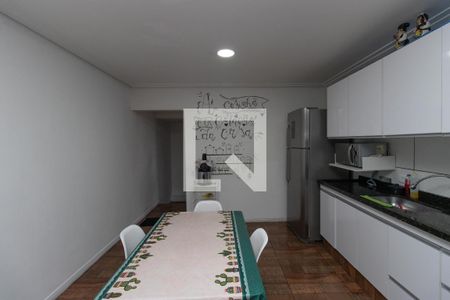 Casa à venda com 200m², 4 quartos e 2 vagasCozinha