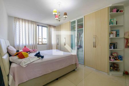 Apartamento à venda com 228m², 4 quartos e 3 vagas Apartamento à venda com 228m², 4 quartos e 3 vagasSuíte 4