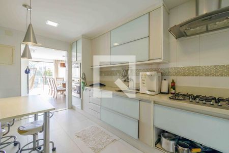 Apartamento à venda com 228m², 4 quartos e 3 vagas Apartamento à venda com 228m², 4 quartos e 3 vagasCozinha