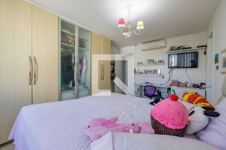 Apartamento à venda com 228m², 4 quartos e 3 vagas Apartamento à venda com 228m², 4 quartos e 3 vagasSuíte 4