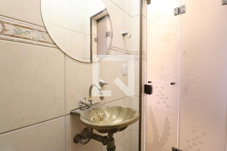 Casa à venda com 350m², 4 quartos e 6 vagasLavabo 1