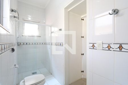 Casa à venda com 350m², 4 quartos e 6 vagasBanheiro da Suíte 4