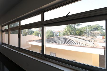 Casa à venda com 350m², 4 quartos e 6 vagasVista
