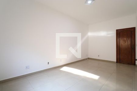 Casa à venda com 350m², 4 quartos e 6 vagasSuíte 2