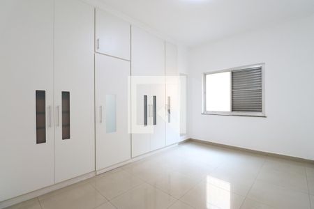 Casa à venda com 350m², 4 quartos e 6 vagasSuíte 4