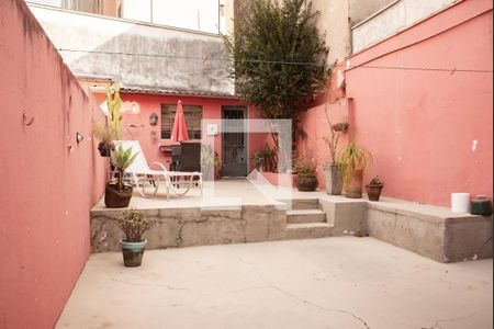 Casa à venda com 99m², 2 quartos e 1 vaga Casa à venda com 99m², 2 quartos e 1 vagaQuintal